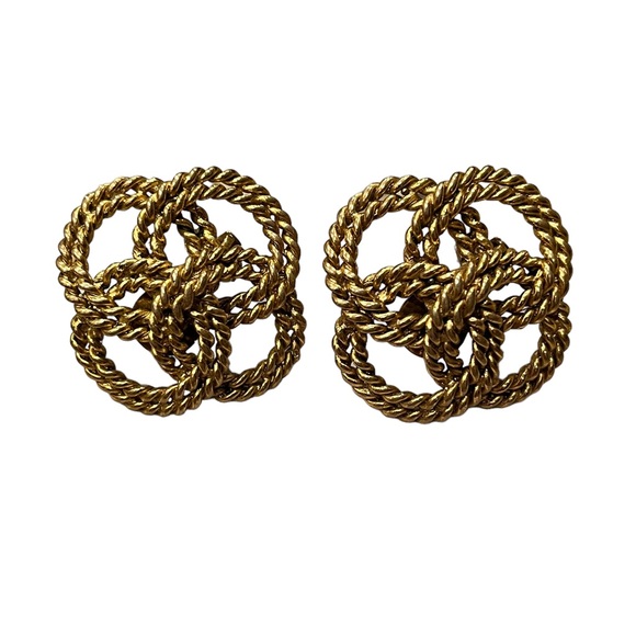 70s Chanel Large Quatrefoil Round Rope Link Clip On Yellow Gold Tone Earrings - Picture 1 of 6